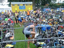 Zürich Ironman 2004 032.jpg (21932 Byte)