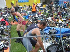 Zürich Ironman 2004 033.jpg (20447 Byte)
