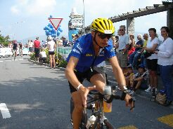 Zürich Ironman 2004 045.jpg (14305 Byte)