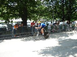 Zürich Ironman 2004 056.jpg (15719 Byte)